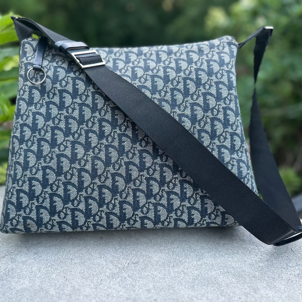 Handbag, Dior Oblique Trotter Messenger Bag Navy